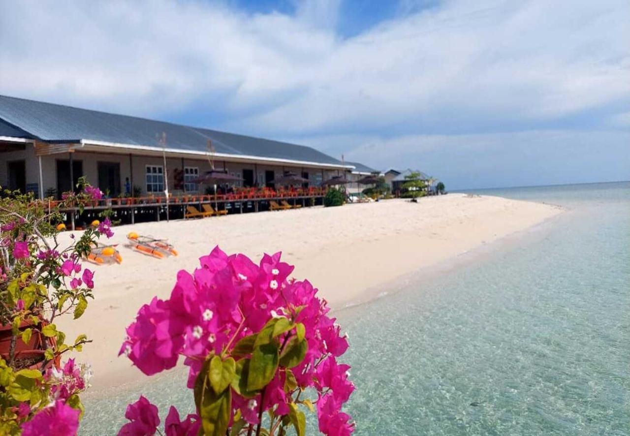 Santiri Island Resort Semporna Exterior photo