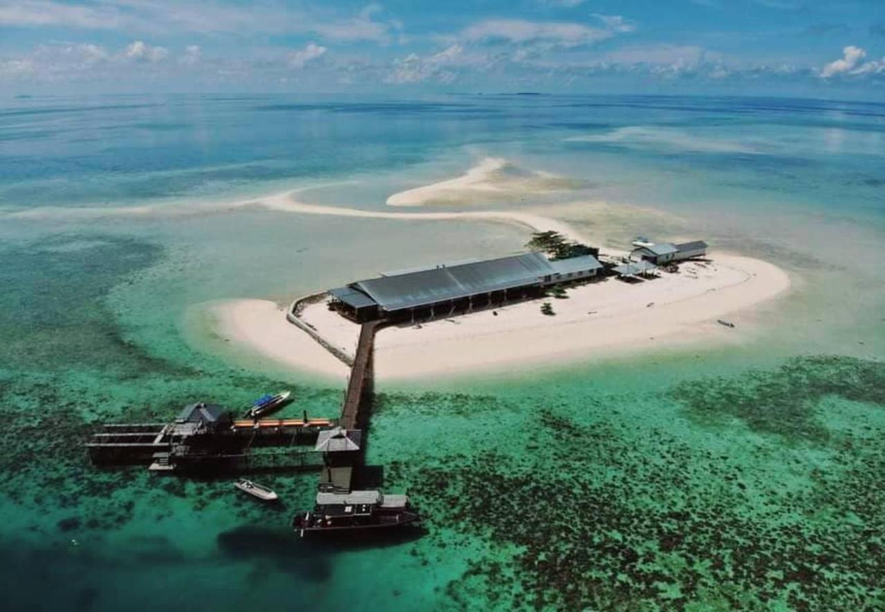 Santiri Island Resort Semporna Exterior photo
