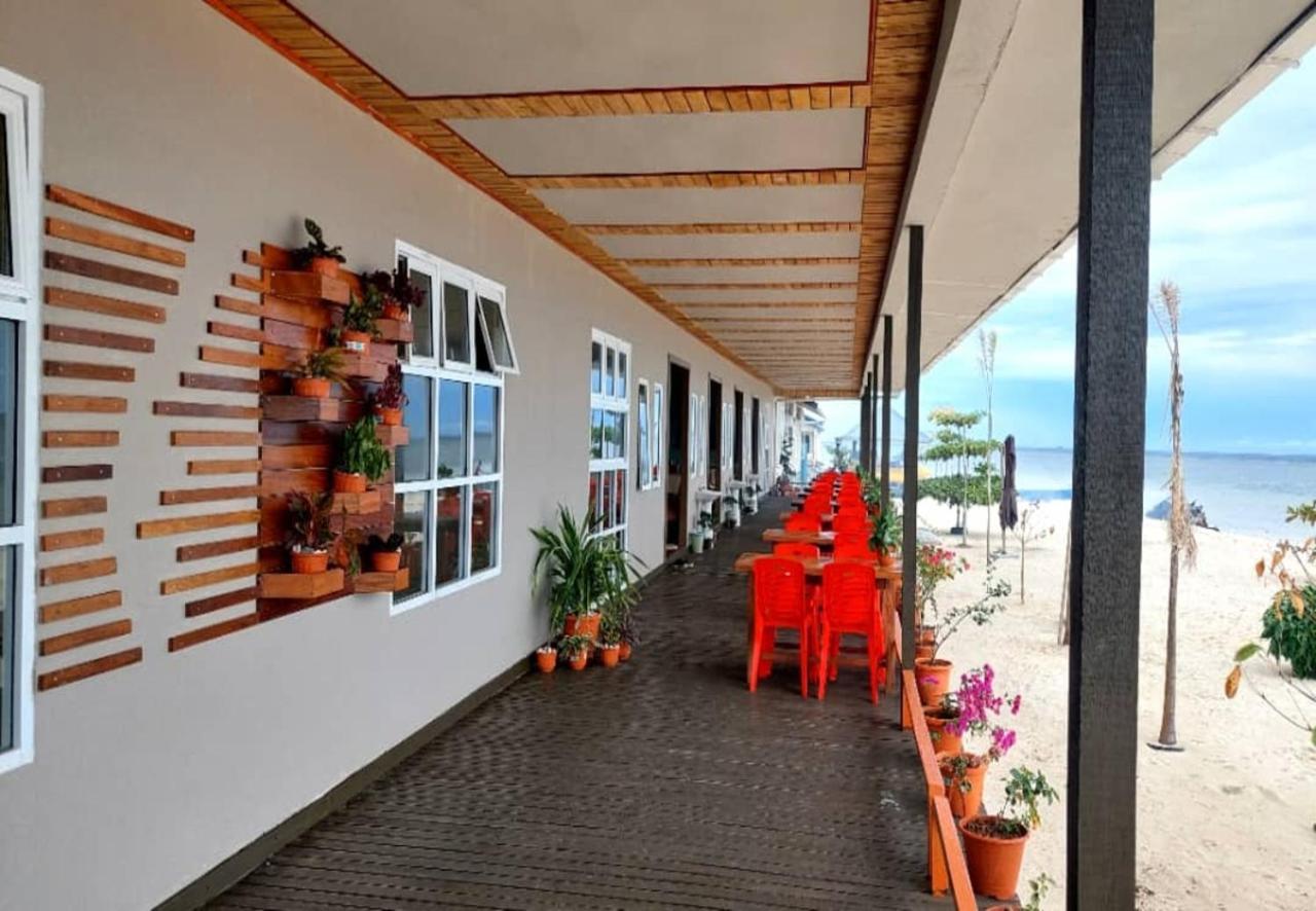 Santiri Island Resort Semporna Exterior photo