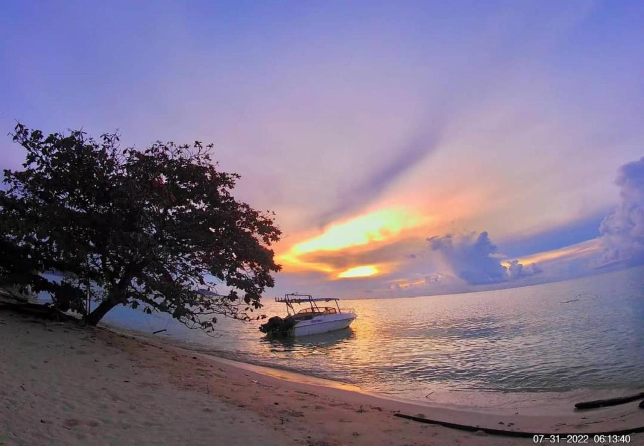Santiri Island Resort Semporna Exterior photo